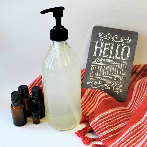 DIY Sunshine Clean All-Natural Hand Soap- It's easy to make your own DIY hand soap! For a cleansing, great-smelling homemade hand soap, you have to make my sunshine clean all-natural hand soap! | how to make liquid soap, soap with essential oils, #DIY #homemade #soap #ACultivatedNest