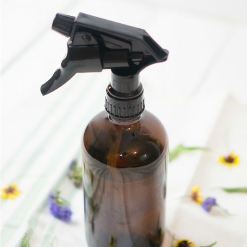 Homemade Disinfecting Cleaning Products- Get your house sparkling clean with the 10 best DIY disinfecting cleaners! They work well for killing germs and are a great way to save money too! | #disinfecting #diyCleaner #homemadeCleaner #cleaning #ACultivatedNest