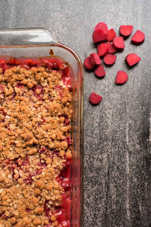 Baked Rhubarb Crumble Dessert- When you bite into this incredibly delicious rhubarb crumble recipe there is an explosion of spicy sweet goodness that hits your tongue! | #recipe #dessert #rhubarb #dessertRecipes #ACultivatedNest