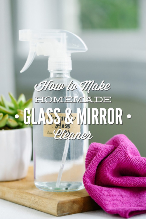10 Frugal DIY Bathroom Cleaners- These incredible DIY bathroom cleaning products are inexpensive, easy to make, and will leave your bathroom fresh and clean! | #homemadeCleaningProducts #diyCleaners #bathroomCleaning #cleaningTips #ACultivatedNest