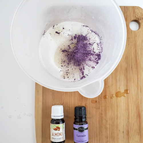 Easy Lavender Almond Sugar Scrub Bars DIY- These lavender almond sugar scrub bars are a blast to make and smell amazing. They're perfect for gifts and keeping your skin smooth! | #sugarScrub #bodyScrub #diyGifts #craft #ACultivatedNest