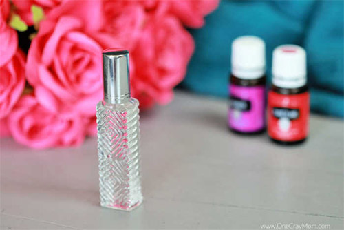 10 Delightful DIY Essential Oil Sprays- These delightful DIY essential oil sprays smell amazing and are a healthy and frugal alternative to store-bought products! | room sprays, perfume sprays, sleep spray, homemade gift, DIY gift ideas, #essentialOils #homemadeBeautyProducts #diyPerfume #diyRoomSprays #ACultivatedNest