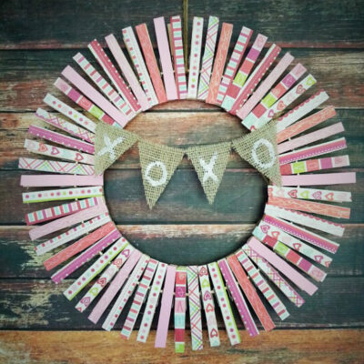 DIY Valentine's Day Clothespin Wreath