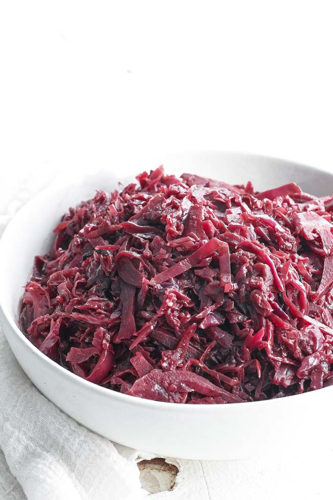 10 Delicious Recipes that Use Cabbage- Looking for healthy ways to use that head of cabbage in your fridge? From 20-minute turkey egg roll bowls to crispy roasted cabbage steaks and slow-cooker comfort food, these delicious recipes make it easy to add more nutrients to your diet! These budget-friendly, family-approved meals are perfect for quick weeknight dinners or simple side dishes. Click to find your new favorite way to cook cabbage! | #HealthyRecipes #CabbageRecipes #CleanEating #ACultivatedNest