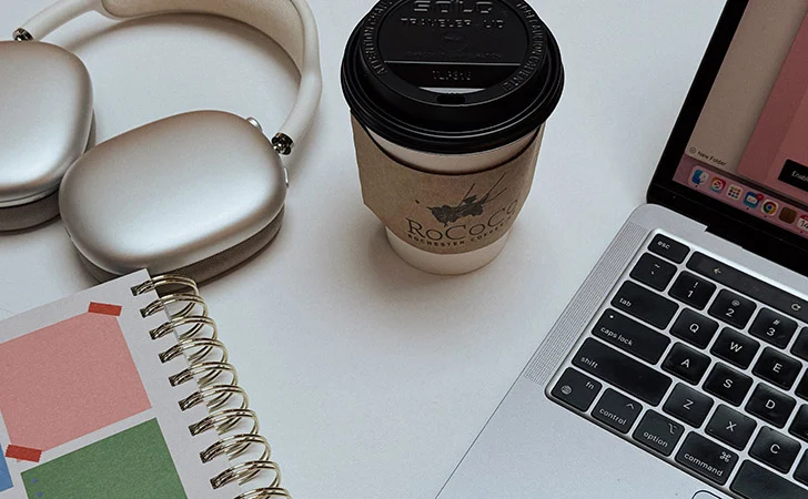 10 Quick and Easy Home Organizing Projects- Think you don't have time to get organized? Think again! These minimalist organizing projects take less than 30 minutes and make a massive impact on your home’s daily flow. From taming the Tupperware cabinet to clearing your digital desktop and streamlining the entryway "drop zone," these bite-sized tasks are perfect for a quick reset. Click to find a project you can finish today! | #HomeOrganization #DeclutteringTips #OrganizingHacks #TidyHome #ACultivatedNest