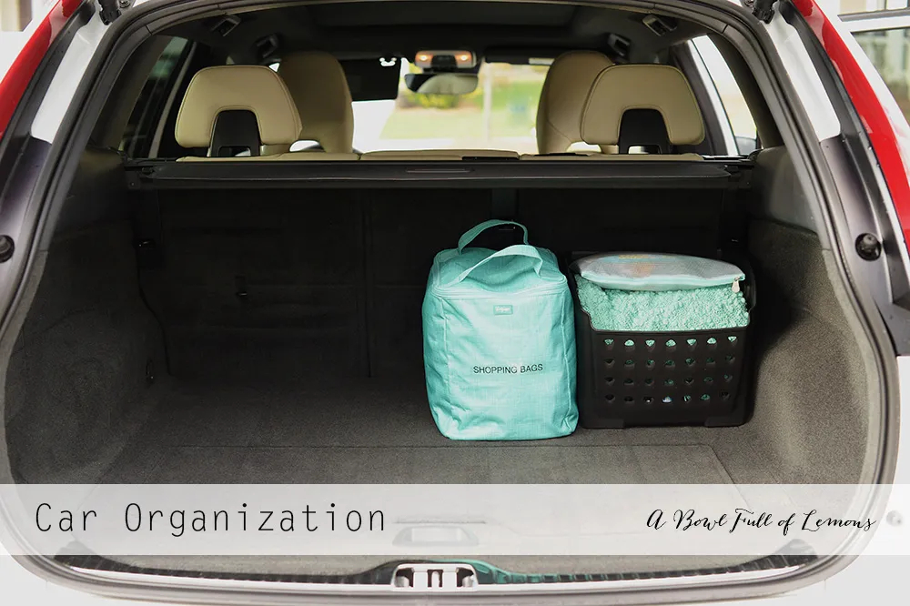 10 Quick and Easy Home Organizing Projects- Think you don't have time to get organized? Think again! These minimalist organizing projects take less than 30 minutes and make a massive impact on your home’s daily flow. From taming the Tupperware cabinet to clearing your digital desktop and streamlining the entryway "drop zone," these bite-sized tasks are perfect for a quick reset. Click to find a project you can finish today! | #HomeOrganization #DeclutteringTips #OrganizingHacks #TidyHome #ACultivatedNest